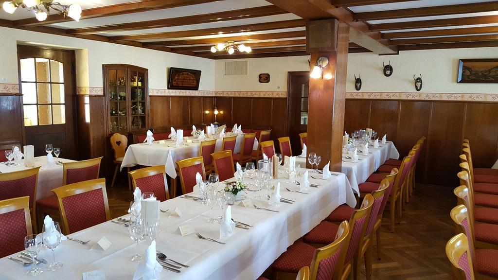 Gasthaus Zum Hirschen Ringsheim Buitenkant foto